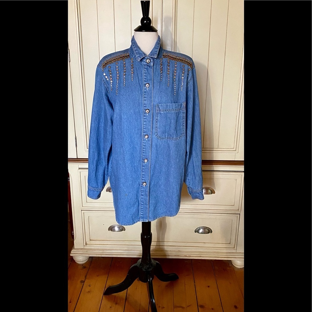 ⚜️Cache Studded & Rhinestone 80s Retro Jean Shirt